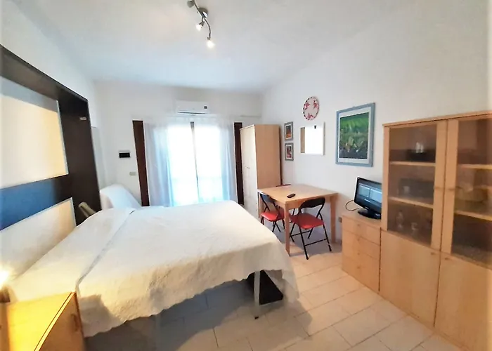 Baia De Bahas - & Apartmanhotel Marinella