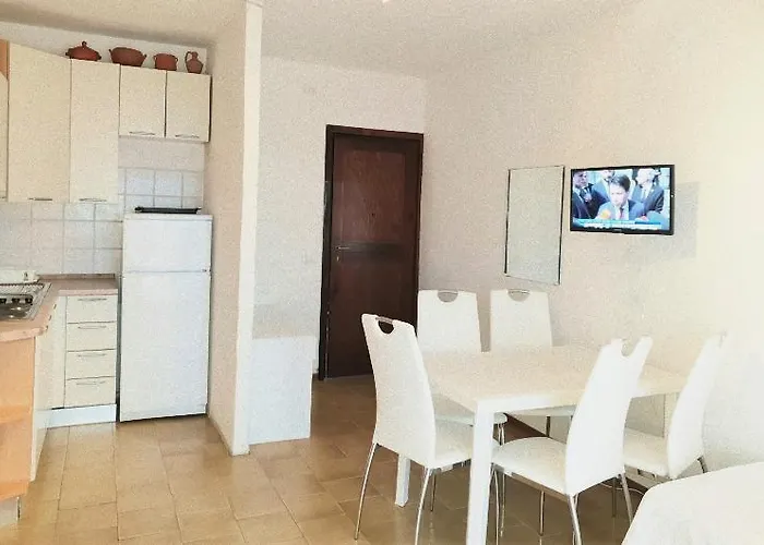 Baia De Bahas - & Apartmanhotel 3*