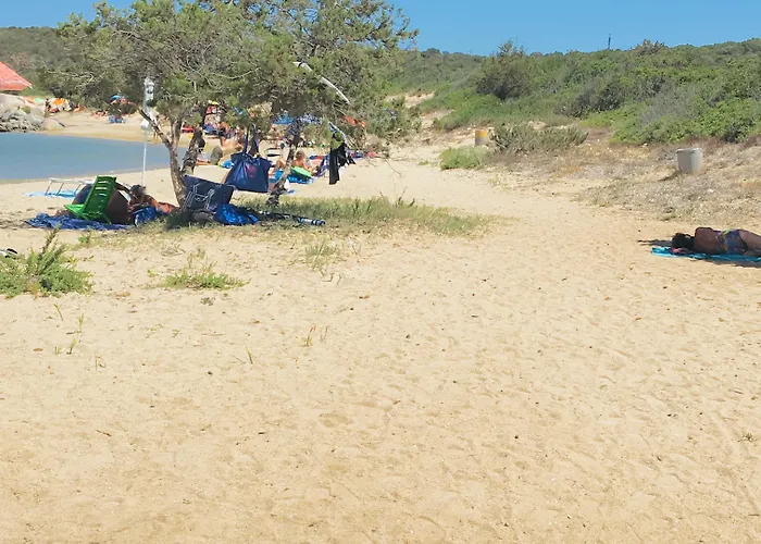 Aparthotel Baia De Bahas - & 3*